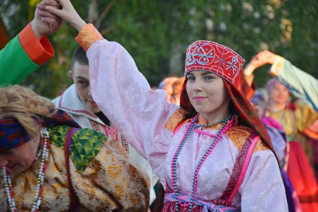 Коми обычаи. Коми народ луд. хоровод невест луд ижма. праздник луд коми. праздник луд в ижме.