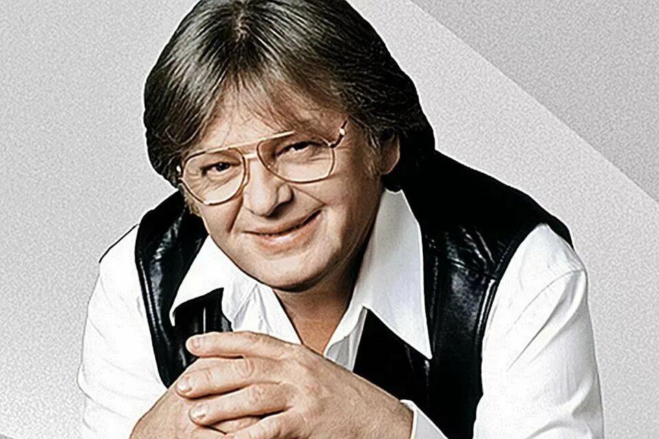 Певец юрий антонов. Композиторы ю. Евгений крылатов в молодости. Юрий энтин. Детский композитор энтин.