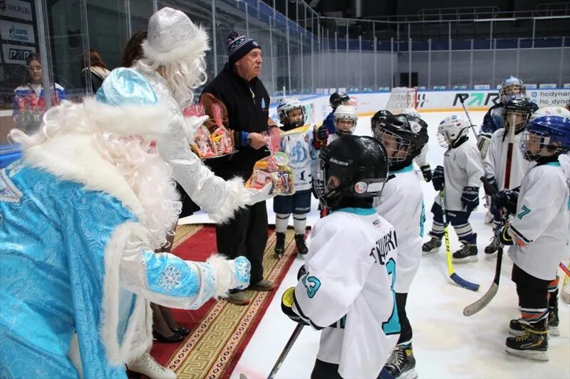 Металлург кубок. 2023. Фк залп владивосток. Детский футбол воронеж. Металлург хоккей.