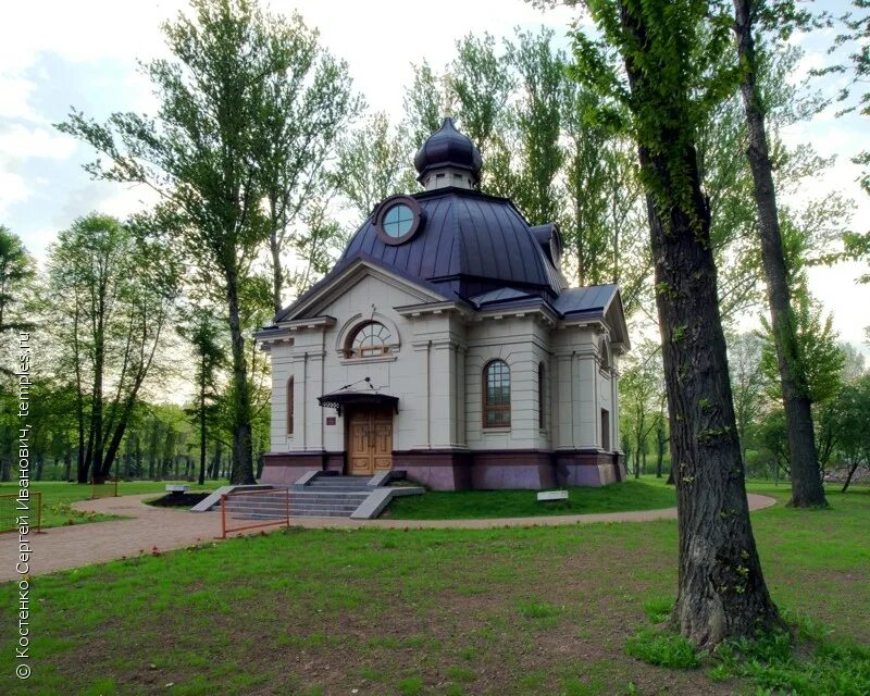 парк победы спб часовня. храм часовня московский парк победы. храм в парке победы в спб. церковь в московском парке победы. храм всех святых в земле русской просиявших спб.
