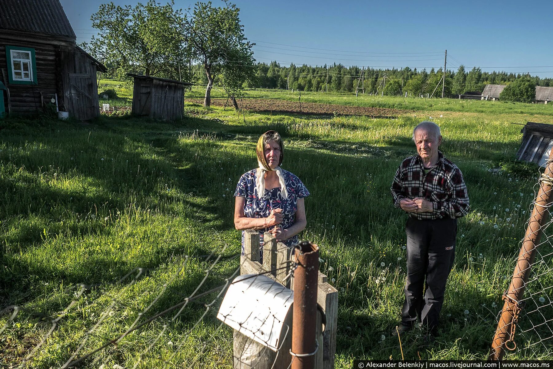 Деревенская жизнь. Люди в деревне. Деревенские жители. Российские деревни в глубинке.