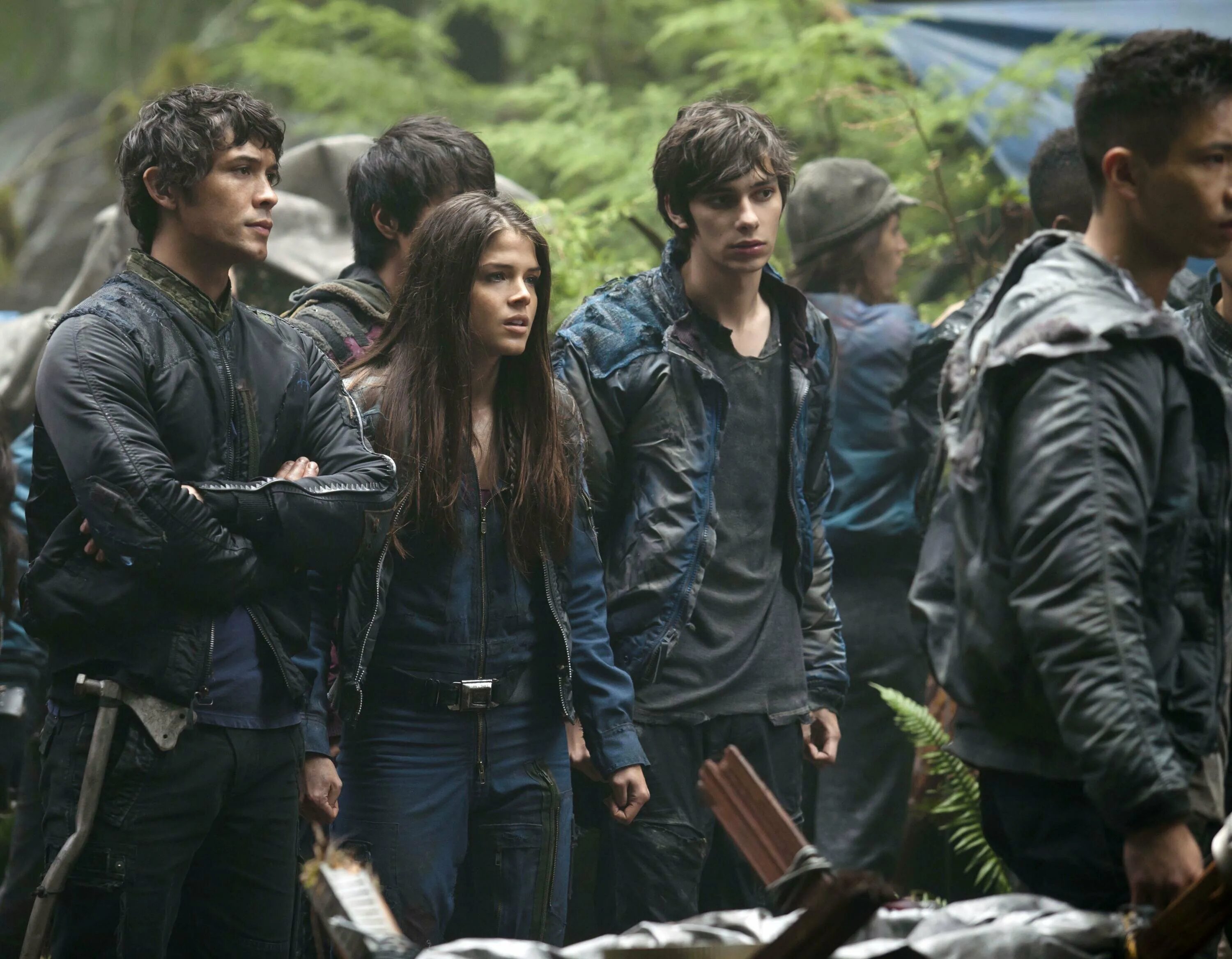 Сотня. 100 Сериал. Мари Авгеропулос Перси Джексон. Сотня / the 100 (2014 – наст.время). Сериал 100 сотня 1 сезон.