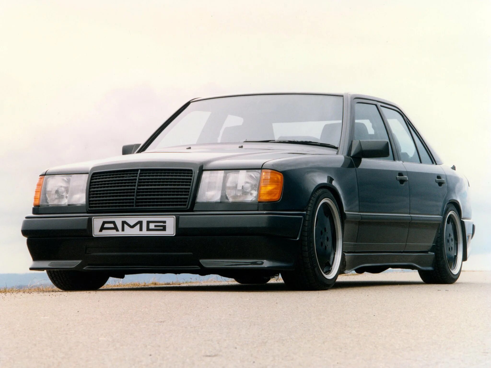 Mercedes hammer. Мерседес Бенц w124. Mercedes Benz w124 AMG. Mercedes Benz 124 Hammer. Мерседес 124 AMG Hammer.