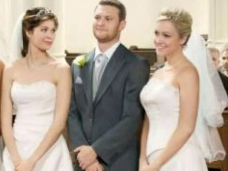 понятие шведская семья. шведская семья. шведская семья референс. камеди вумен полиамуры. шведская семья шутка.