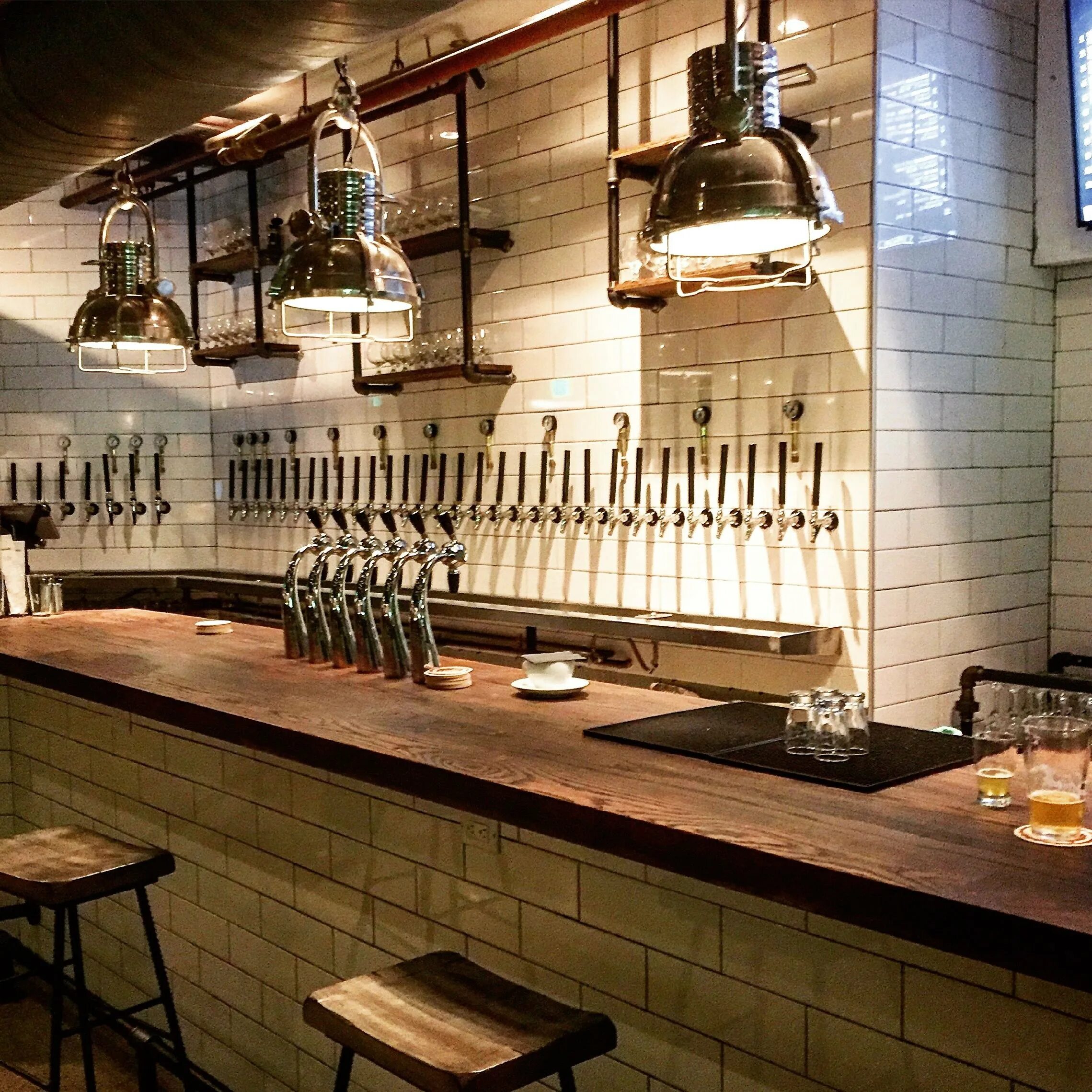 Bar style