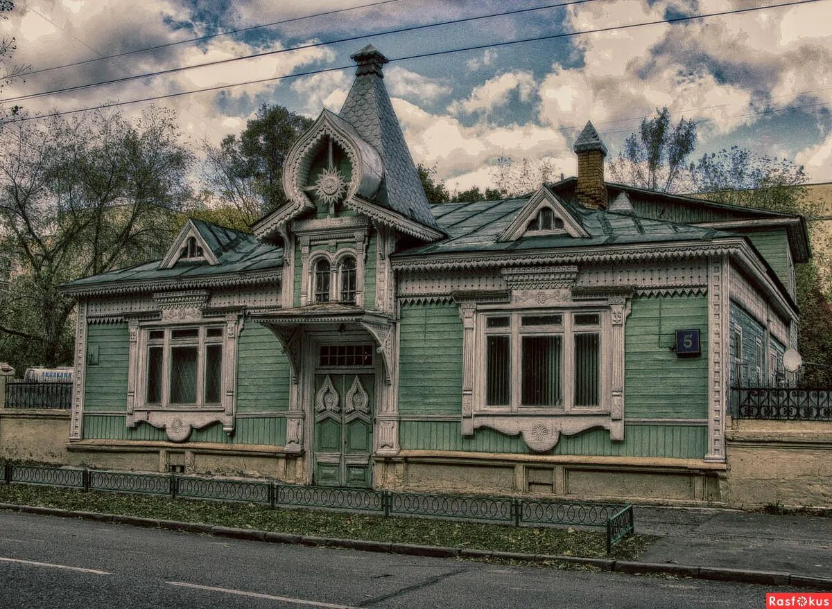 Деревянный особняк «дом купца Тетюшинова».. Особняки Москвы 19 века. Московский Купеческий дом 19 век. Деревянная усадьба купца Бубнова Иваново.