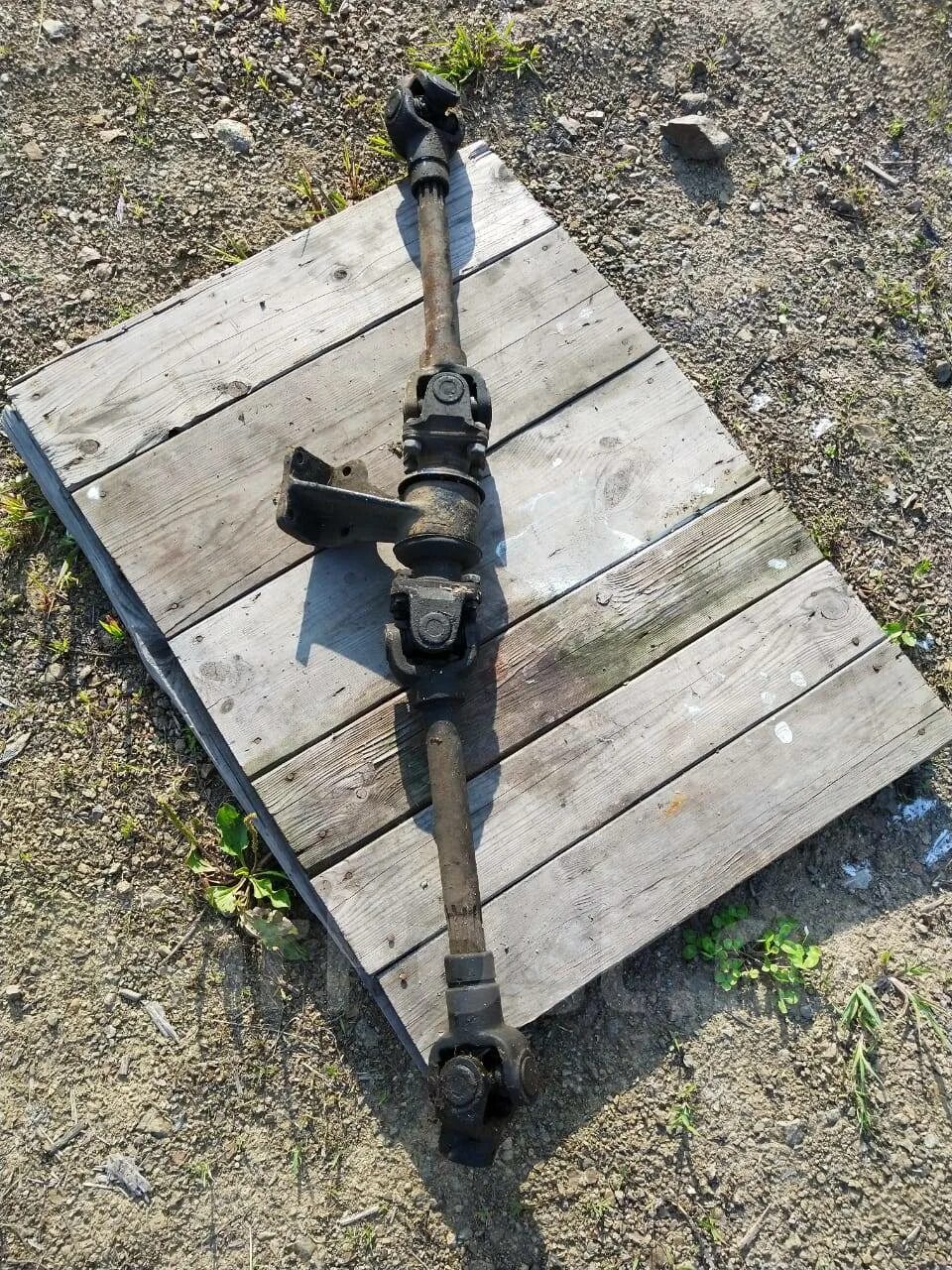 Форд фиеста рулевой кардан. Кардан лебедки газ 66. Подвесной на кардан лебедки на газ 33081. Карданный вал на лебедку зил 130-131. Кардан лебедки зил 131.