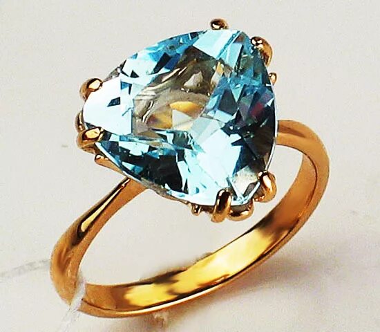 дымчатый сапфир. золотое кольцо с топазом b2102190. юпитер в стрельце. топаз камень стрелец. топаз камень стрелец.