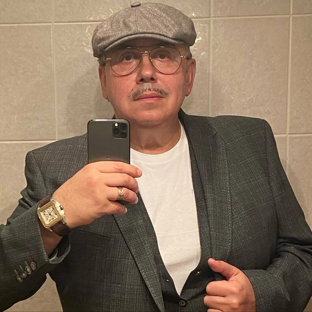 Станислав Садальский не приехал в Калугу на свое выступление с Кравченко - Росси