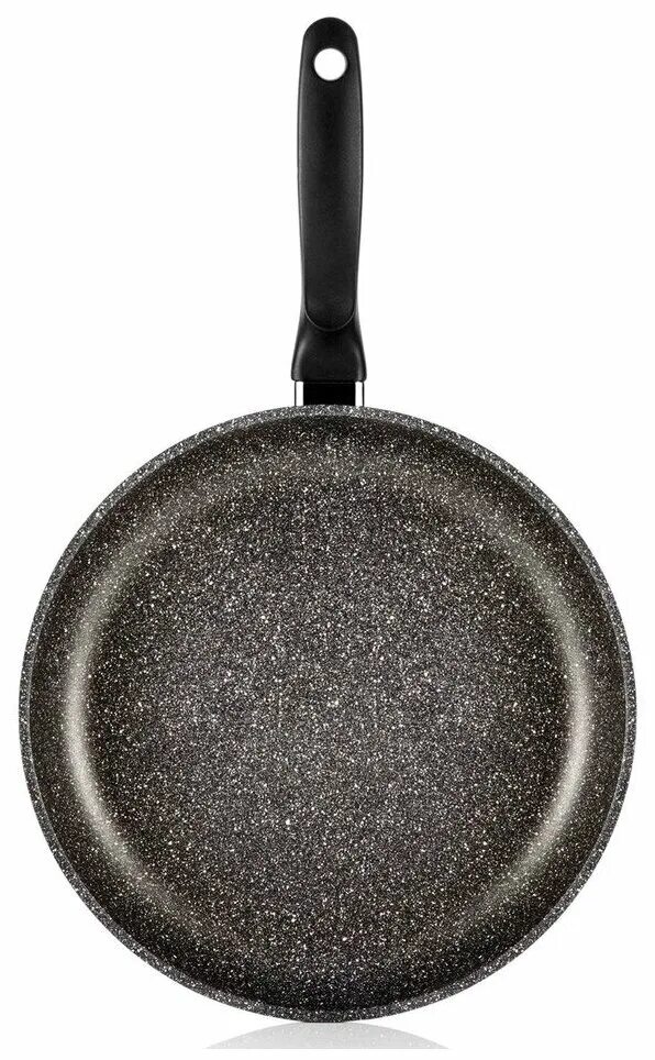 Поцарапанная сковорода с антипригарным покрытием. Нагар на сковороде. Вплотную сковорода умолять. Сковородка в руке. 3d модель сковородка.