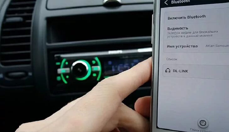 Как подключить телефон интернет к магнитоле. Как подключить блютуз адаптер к магнитоле в машине. Блютуз через аукс для авто. Айфон к автомагнитоле через блютуз. Подключить айфон к магнитоле через USB.