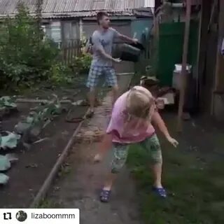Дядька танцует
