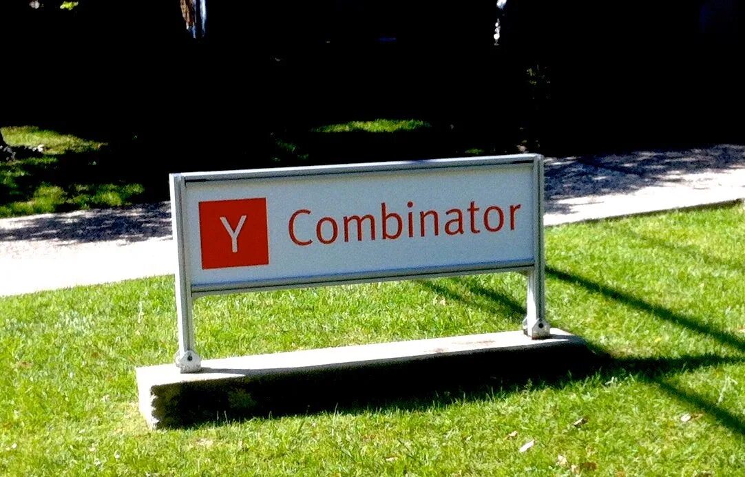 Продвижение сайта combinator. Combinator. Ycombinator Startup School. Вайт комбинатор. Y Combinator здание.