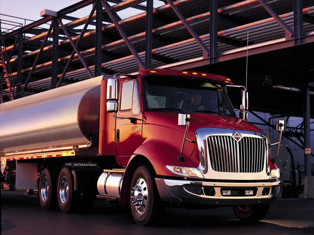список грузовых автомобилей. название грузовиков. грузовые машины. типы грузовиков. грузовой транспорт названия.