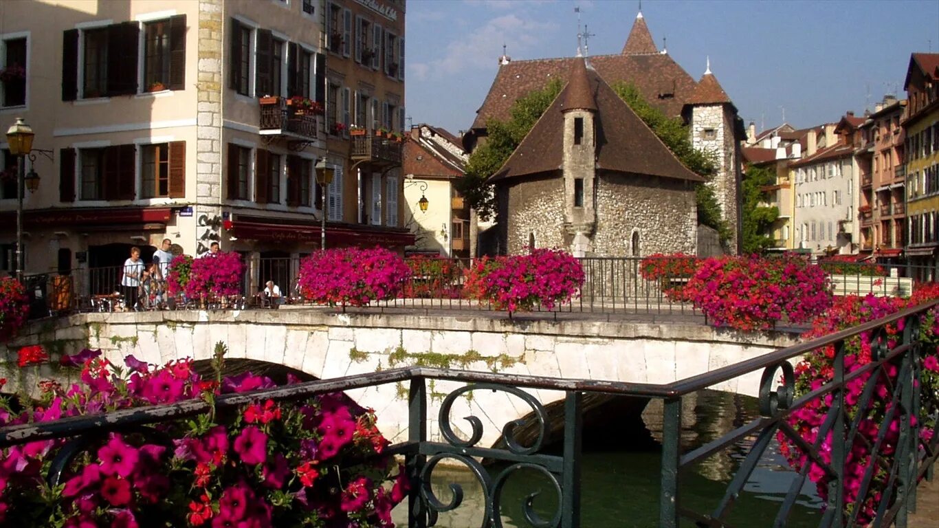 центр города бордо франция. париж столица франции.