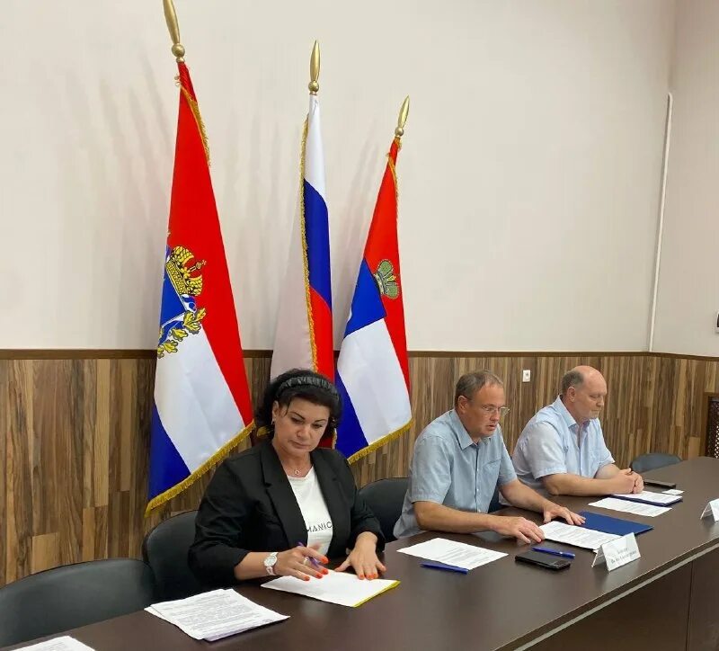 Администрация куйбышевского района г самара. Глава промышленного внутригородского района г. Главы внутригородских районов г о самара. Данил морозов глава промышленного района. Главы внутригородских районов г о самара.