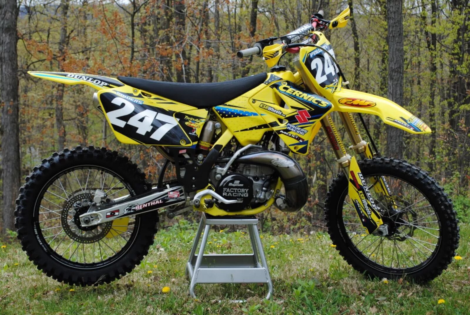 Suzuki RM 250. Suzuki RM 250 2t. Suzuki rm250 2000. Сузуки 250 2т кросс. Купить 2т мотоцикл