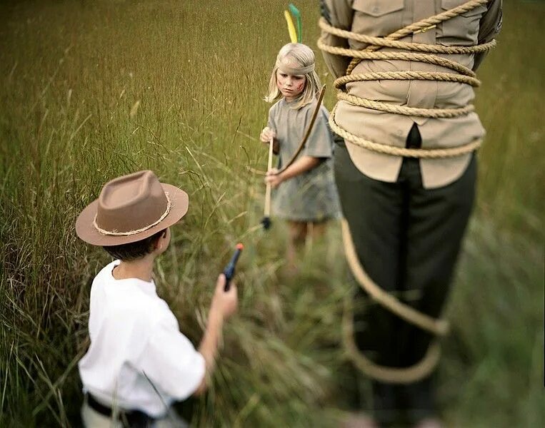 Ролевая связанные. Фотосессия с веревками. Ребенок связан. Связанные женщины и дети.