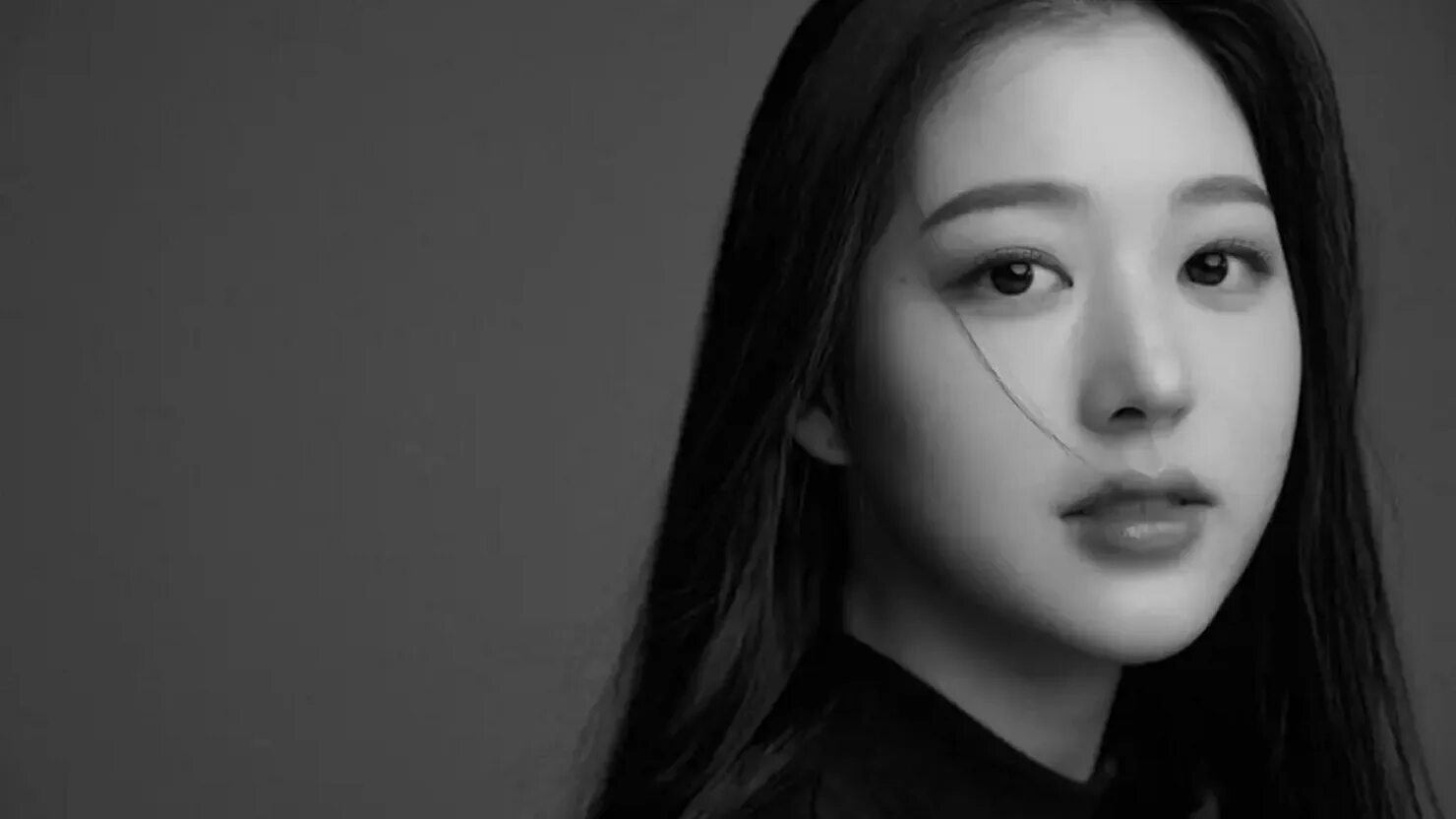 Сестра чан вонен. Чан вонён ive. Чан вонён до дебюта. Чан вонён сестра. Jang won young izone.