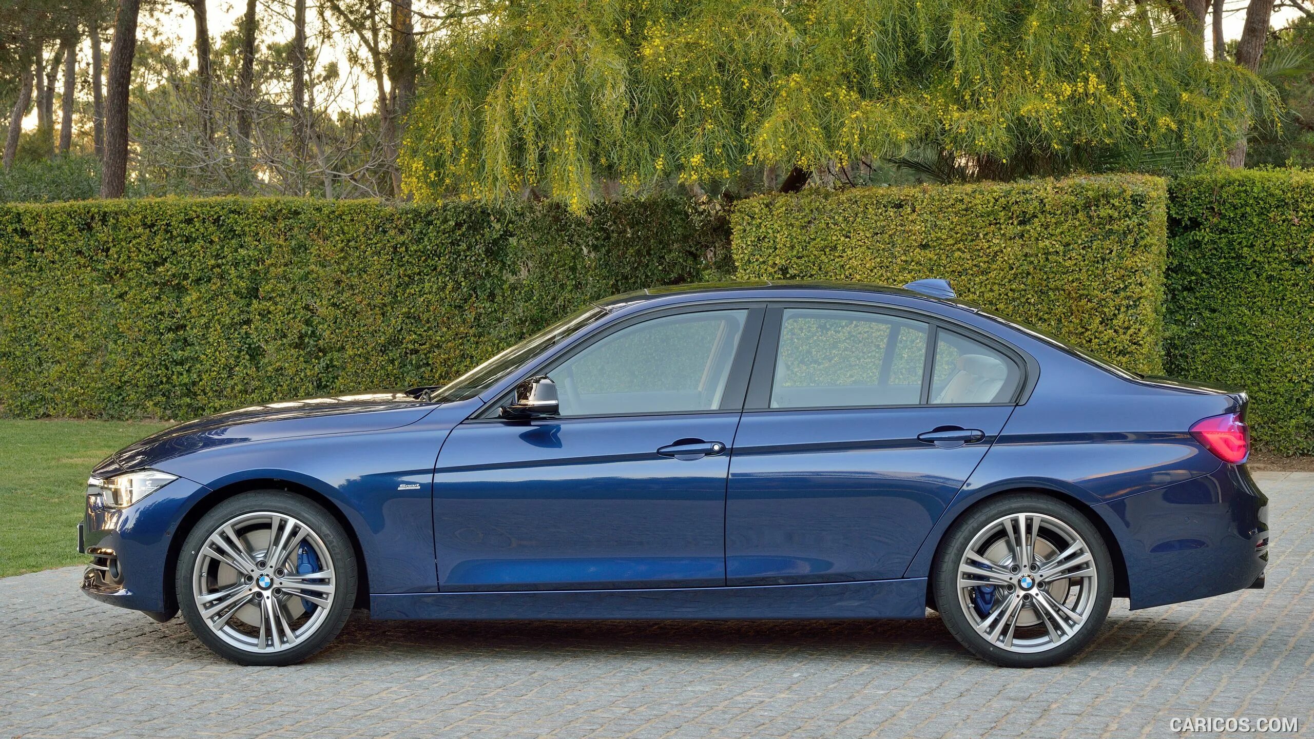 F30 340i. Бмв 340i f30. bmw f30 318i. bmw f30 сбоку. bmw 3 f30 2016.