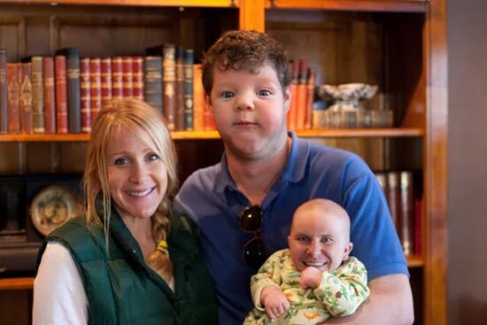 дочь похожа на некрасивого отца. некрасивый отец. красивые дочки от некрасивых пап. некрасивый отец. некрасивый отец.