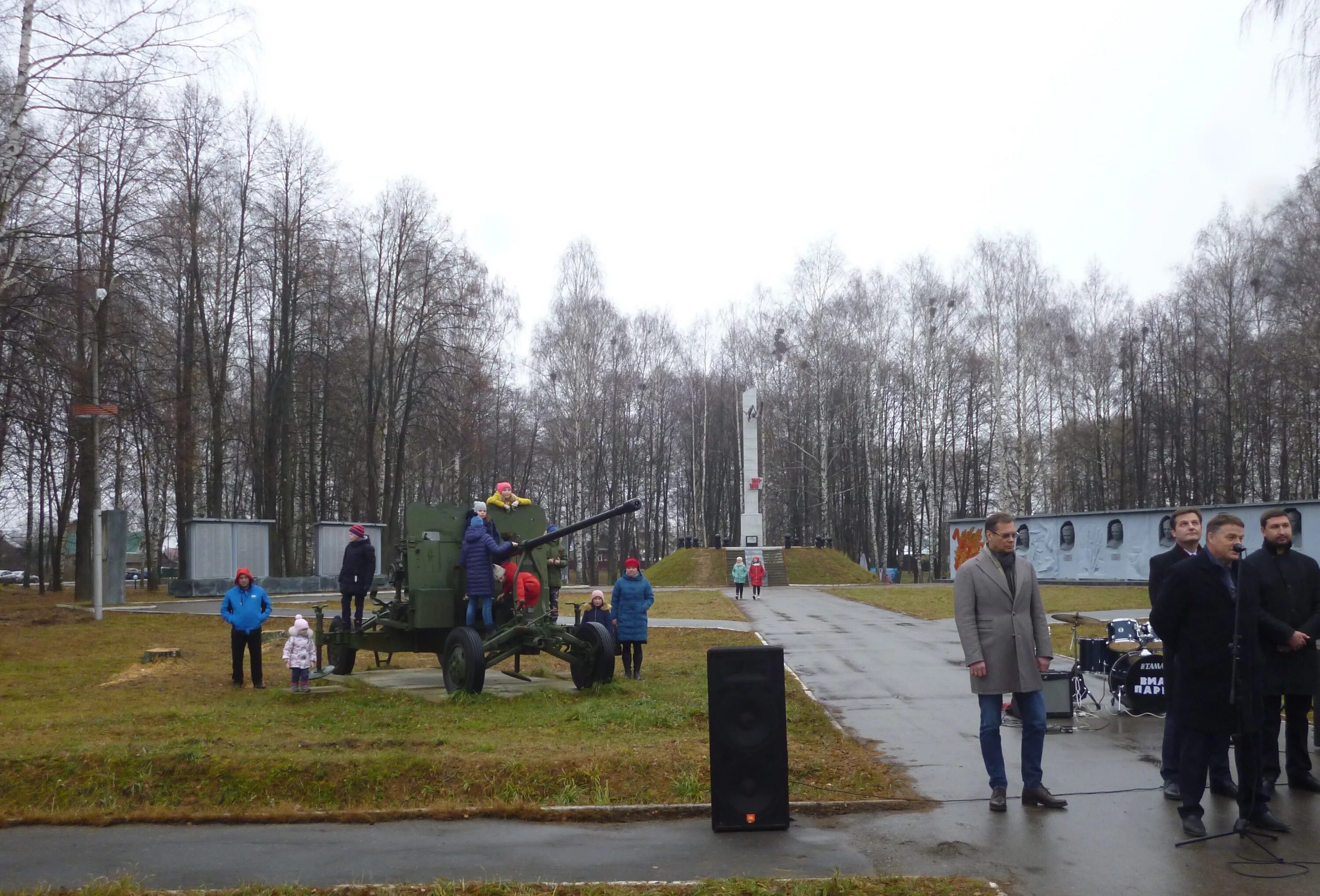 Парк Победы Сокольское Нижегородской области. Сокольский район памятники победа Нижегородской области. Парки Нижегородской область парк Победы. Сокольское Нижегородской области мемориал.