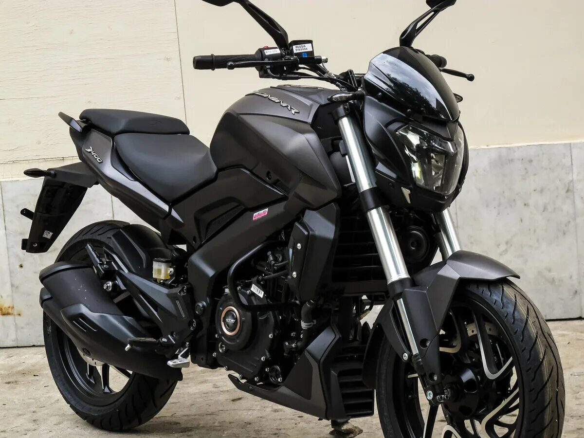 Bajaj 400 купить. Мотоцикл Dominar 400. Мотоцикл Bajaj Dominar 400 2021. Bajaj Dominator 400. Баджадж Доминар 400 черный.