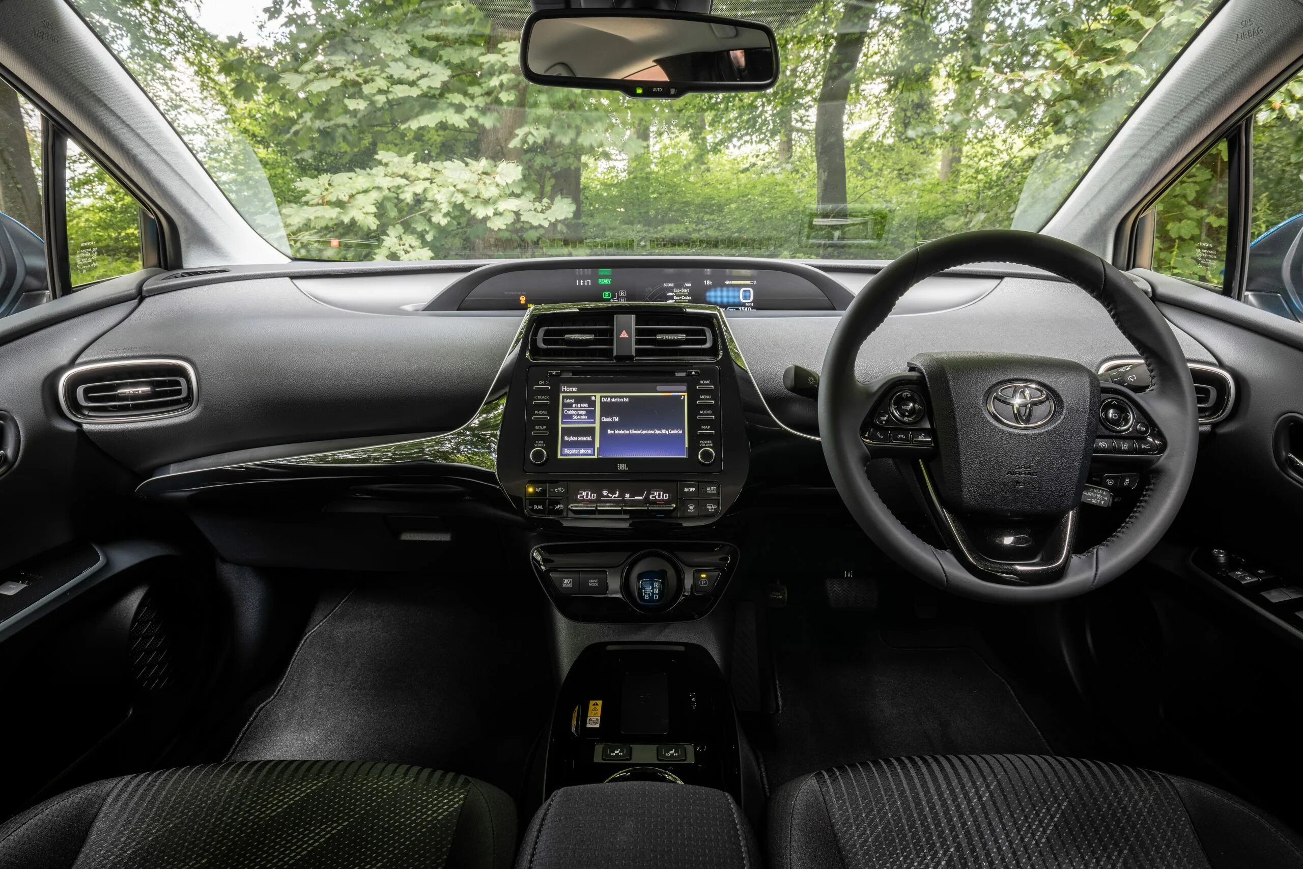 Торпеда 2019. Toyota Prius 2019 салон. Toyota Prius 50 торпеда. Prius 2016 панель. Toyota Prius 2022 Interior.