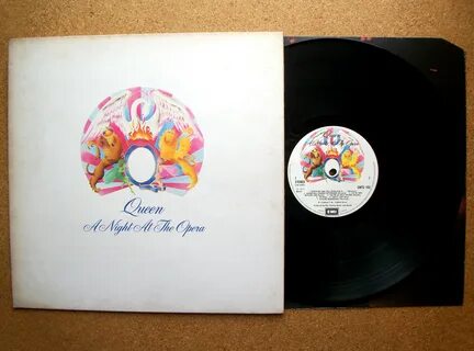 Queen's a night at the opera