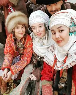 Әлеуметтік желідегі егде жастағы әйелдер жыныстық қатынасқа түсуді қалайды