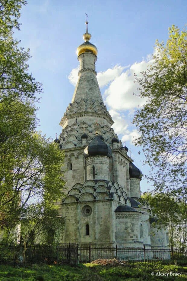 Преображенская церковь село остров. Спаса преображения в селе остров. Шатровая церковь спаса преображения в селе остров. Храм преображения господня в селе остров. Преображенская церковь село остров.