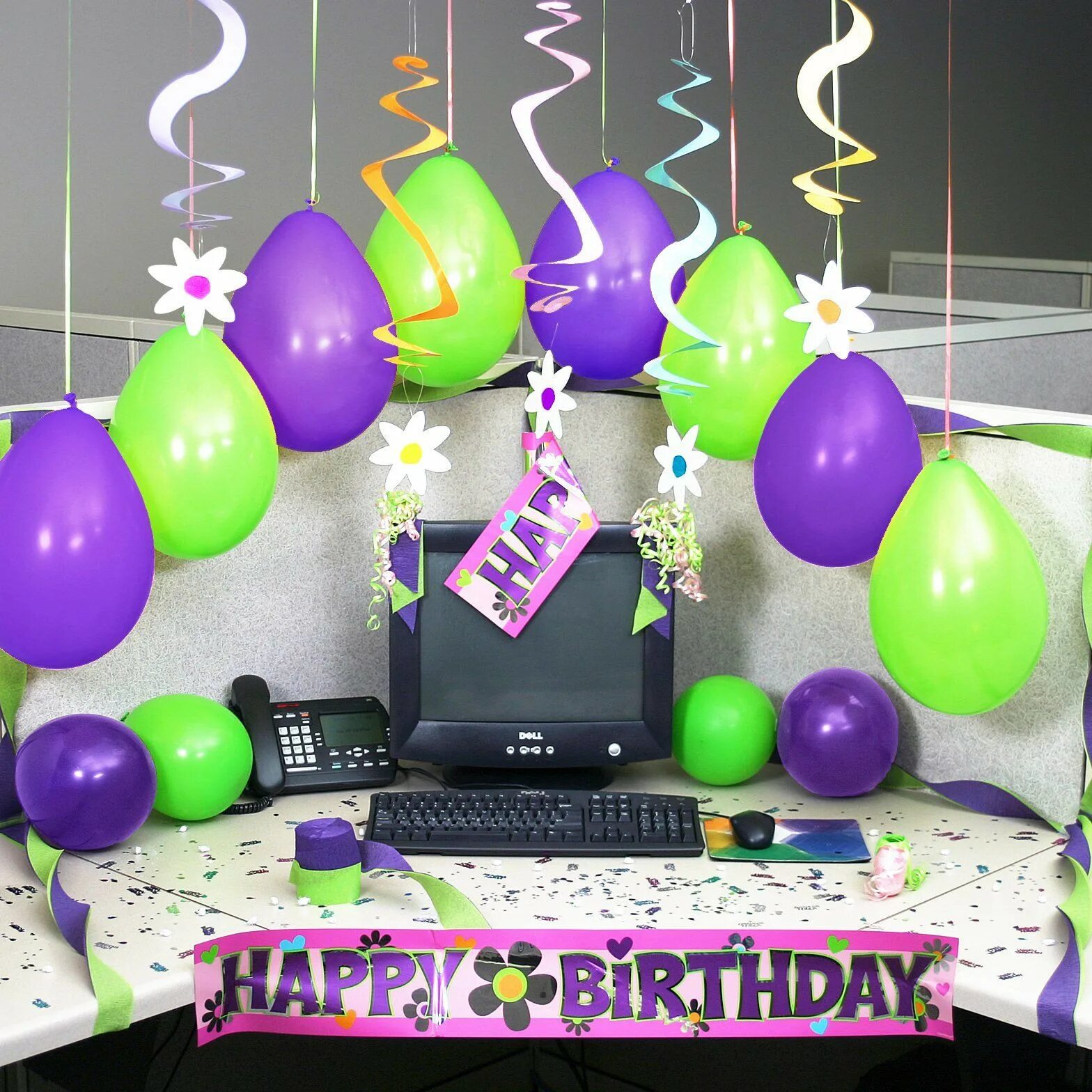 Креативно поздравить с днем рождения коллегу. Украшение офиса на день рождения. Украсить рабочее место коллеге на день рождения. Украсить офис к Дню рождения. Украсить кабинет к Дню рождения.