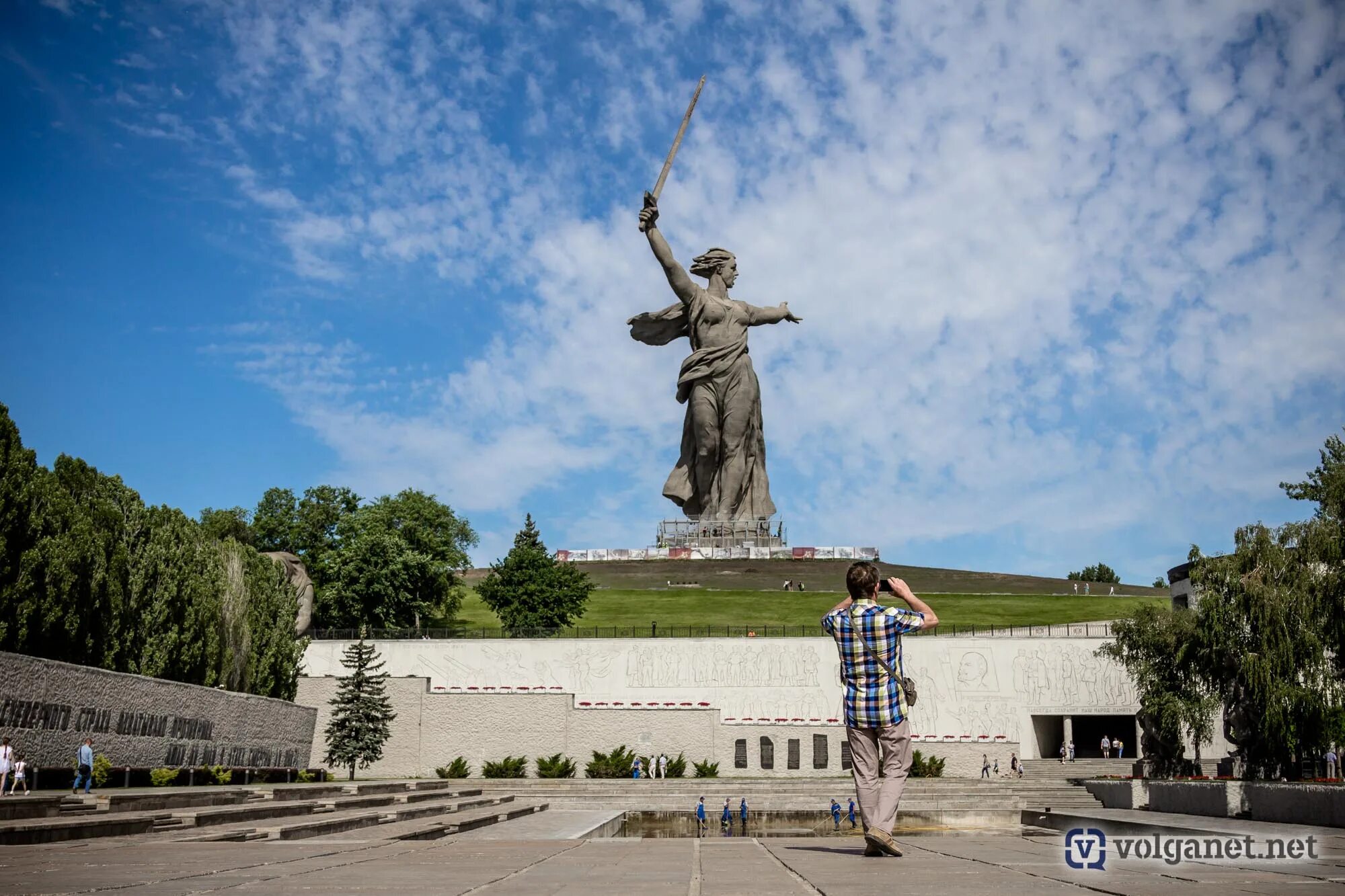 Ролина. Родина-мать Волгоград. Родина мать Казань. Волгоград Родина мать обзорная. Родина мать Ташкент.