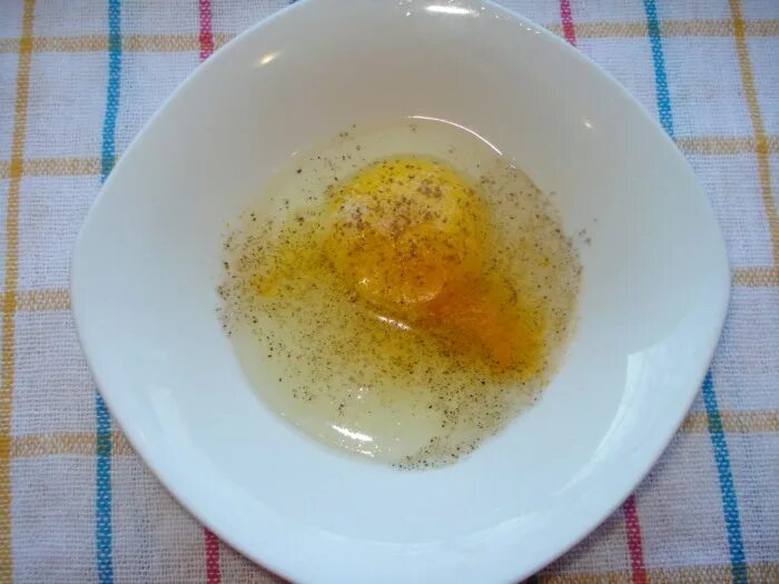 Как называется яичный кляр. Судак в панировке панко. Яичный кляр. Жареная цветная капуста в кляре. Куриные бедра в кляре.