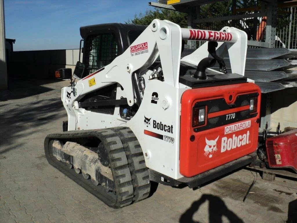 Бобкэт 770. Bobcat t770. Bobcat т-770. Dozer Bobcat t300.