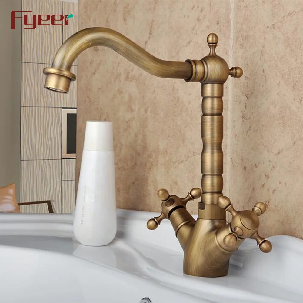 Смеситель под старину. Faucet Classic Bathroom антик. Смеситель для кухни под старину. Кран под старину на кухню. Смеситель для кухни под старину бронза.