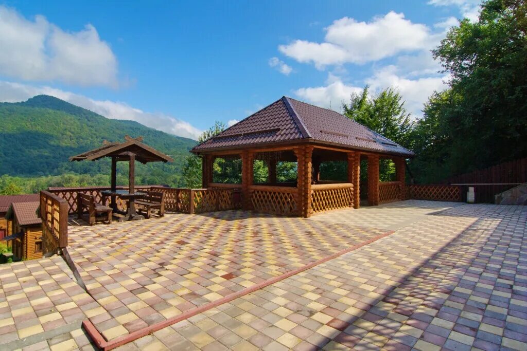 отель династия адыгея. династия хамышки отель. хамышки адыгея гостиницы. хамышки адыгея гостиницы. турбазы к плато лаго-наки.