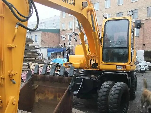 Купить экскаватор во владивостоке. Hyundai Robex 1400w. Экскаватор Хундай 1400 Robex. Экскаватор Robex-1400w-7. Экскаватор Robex-1400w-7a 2009.