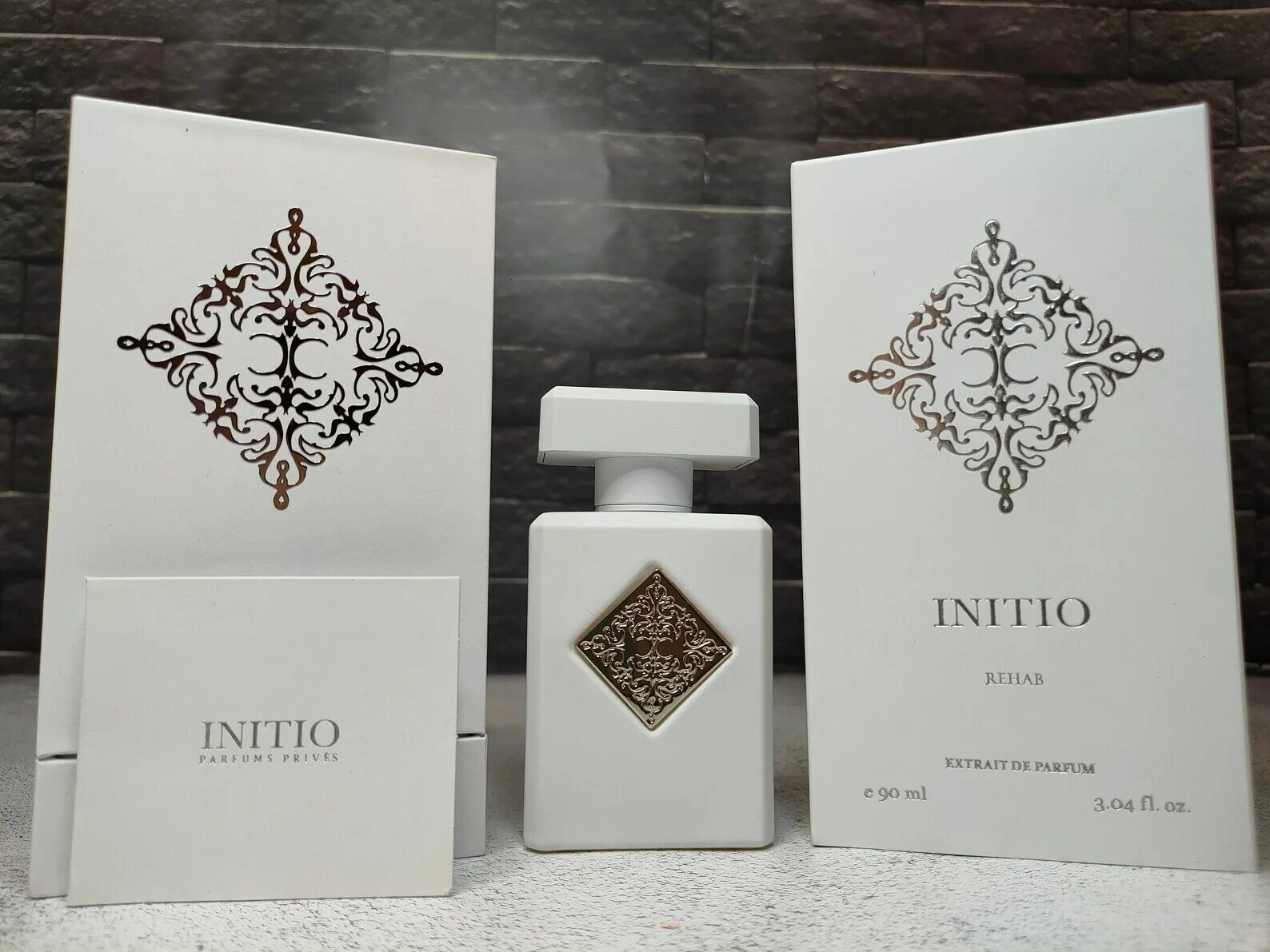 Инитио парфюм рехаб. Initio parfums prives rehab. Духи initio parfums prives. Initio parfums рехаб. Инитио rehab.