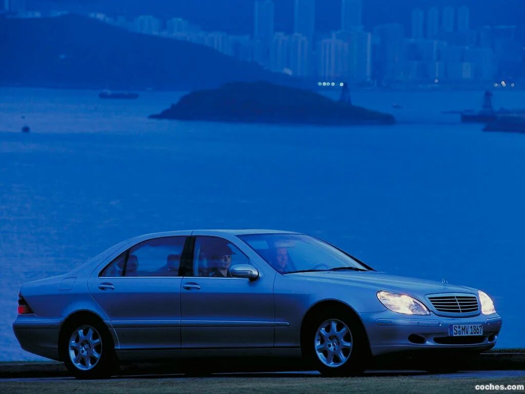 W220 s600. Mercedes-Benz w220. Мерседес w220. 1998 — Mercedes-Benz s-class (w220). Mercedes Benz w220 s400.