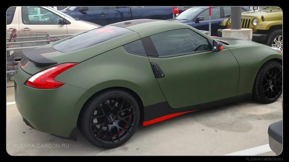 Супер хаки. Ниссан 350z зеленый. Nissan 370z Green. Ниссан 370 Грин. Матовый Nissan 350z.