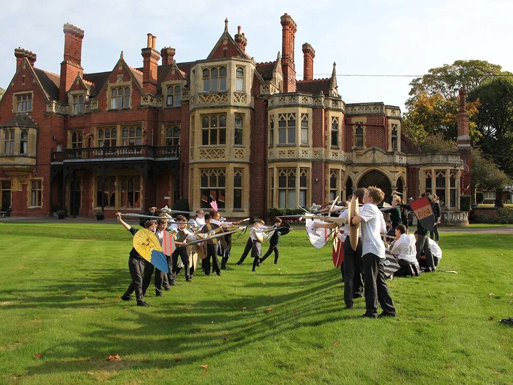 Sherborne preparatory school. средняя школа вавтралии. государственные школы страны. государственные школы в сша. макстон холл школа в англии.