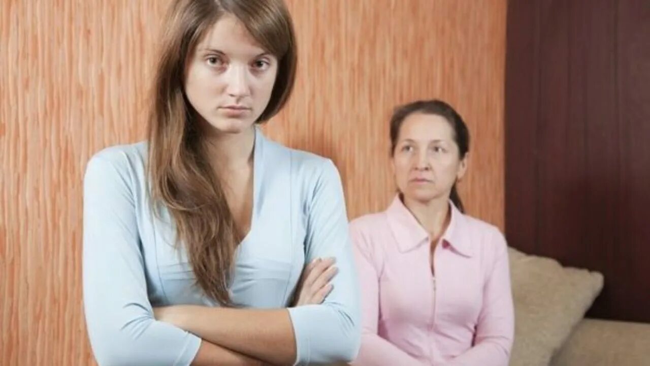 Жена ненавидит дочь. Свекровь и сноха. Картинки я ненавижу свою дочь. Жена ненавидит дочь. Ненавижу маму.