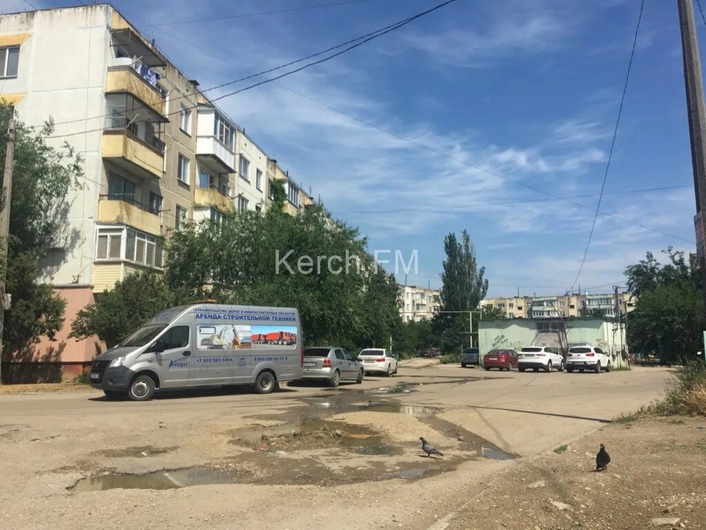 Ул ворошилова г керчь. Ворошилова 15 керчь. ворошилова 23 керчь. ворошилова 19 керчь. парк на ворошилова керчь.