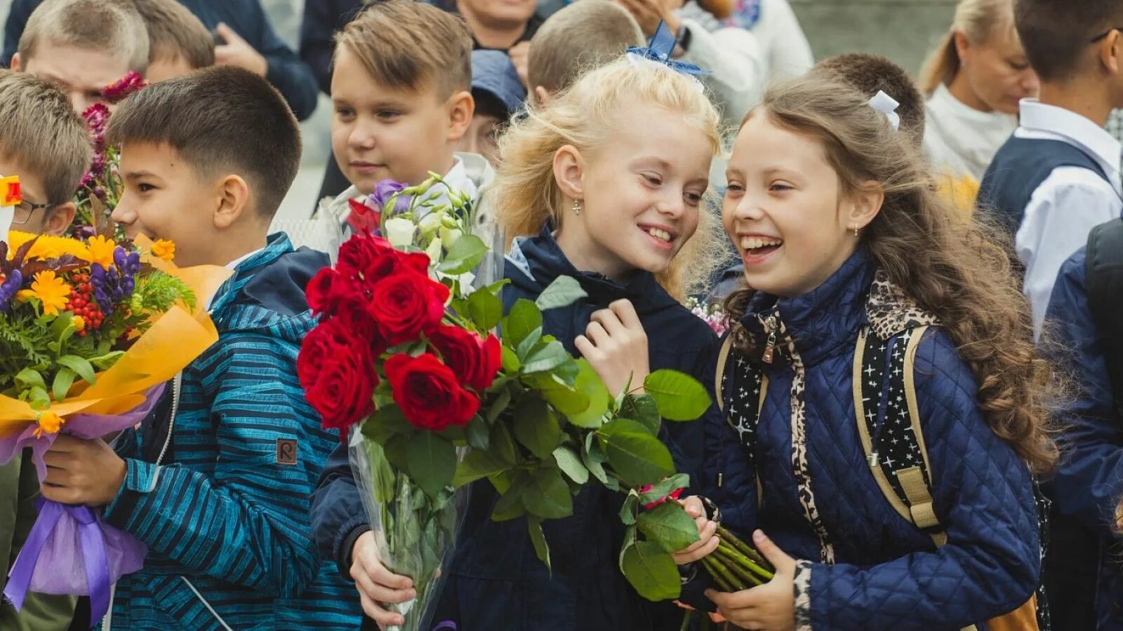 Через неделю 1 сентября. Первоклассники. Школа первоклассника. Первоклашки первого сентября. Образ первоклассницы на 1 сентября.