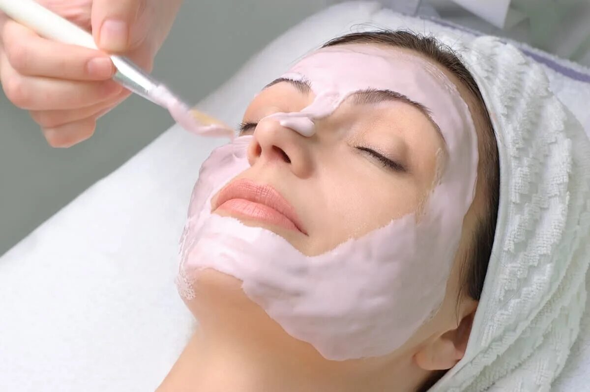 Mask spa. Альгинатная маска космотерос. Альгинатная маска для лица. Косметологическая маска для лица. Альгинатная маска для лица нанесение.