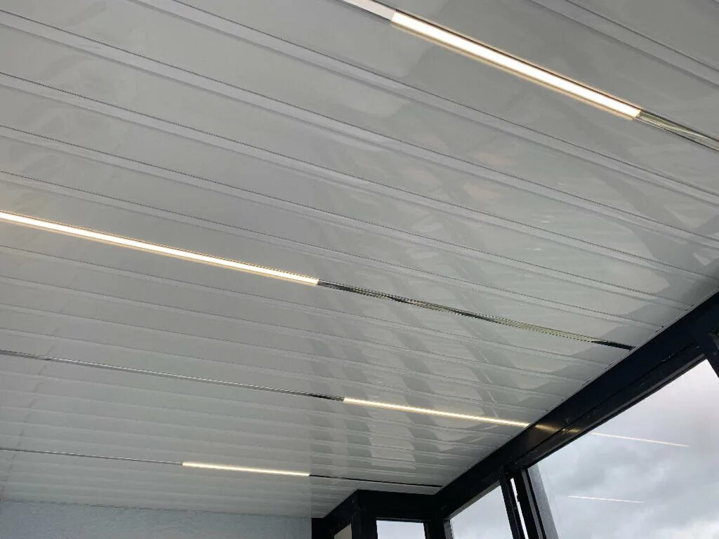 Потолок подвесной hunterdouglas luxalon multi-panel 80b,. Хантер дуглас реечный потолок. Реечный потолок mr. Реечный потолок бесщелевой. Хантер даглас потолок.