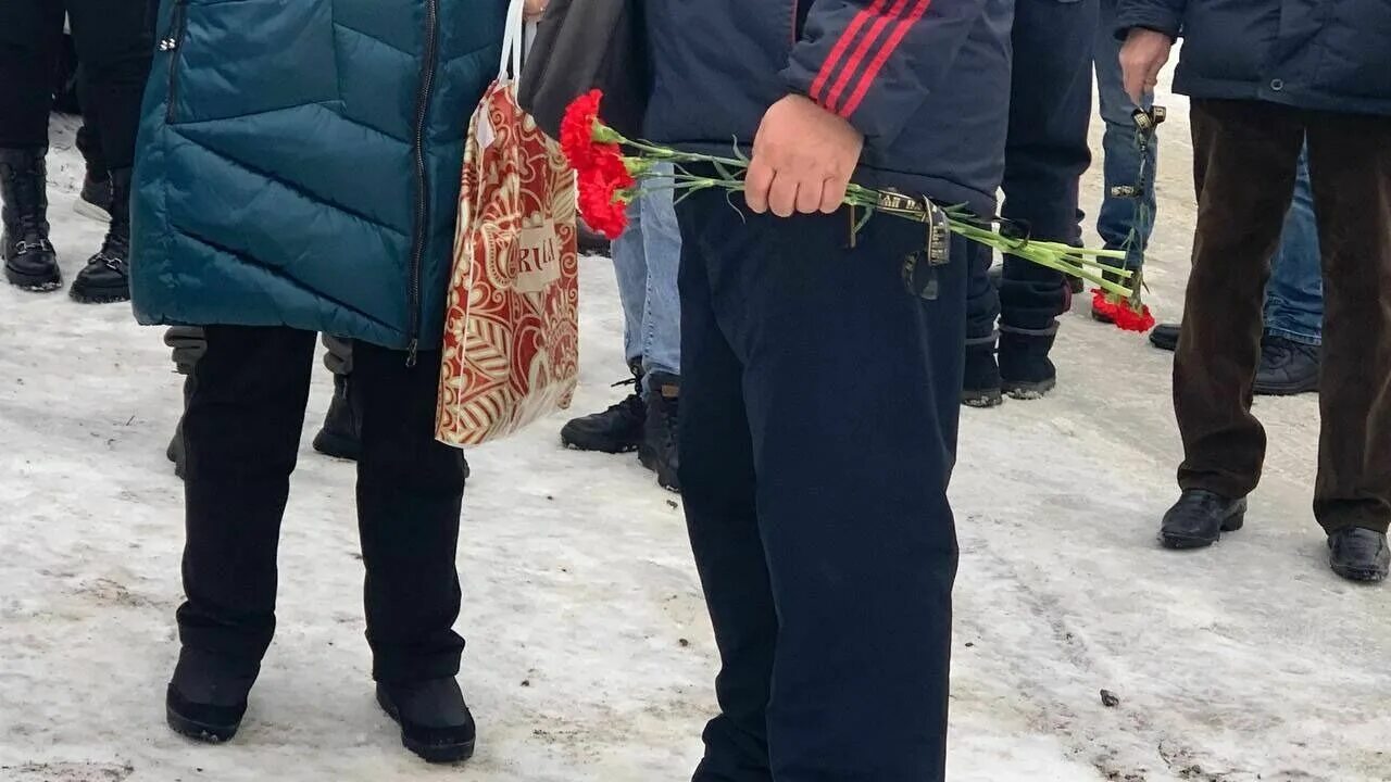 В белгороде прощаются с погибшим. В белгороде прощаются с погибшим. В белгороде простились с мобилизованными. В белгороде простились. Похороны александра пономаренко.