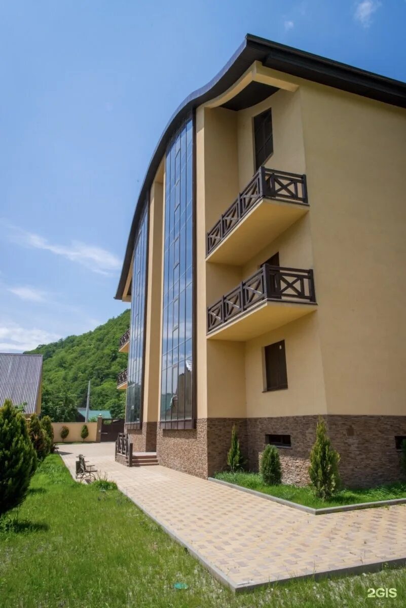 Заповедная, 33а. Сочи красная поляна ул заповедная. Заповедная, 33а. Отель rp bergamo. Улица заповедная сочи.