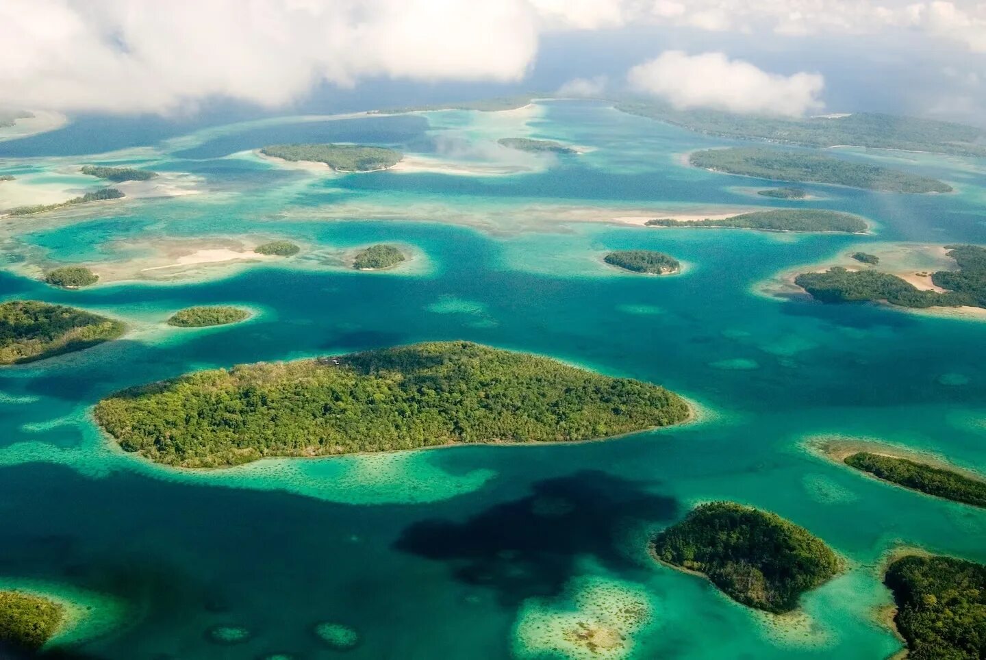 Меланезия Соломоновы острова. Остров Тетепаре Соломоновы острова. Озеро Тенгано.